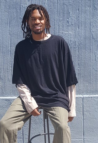 90S OVERSIZE MINIMALIST SPORTSWEAR BLACK SHORT SLEEVE TEE