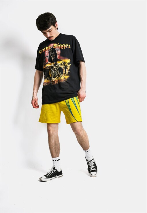 garment image