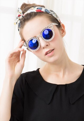 QUAY CUT-OUT SUNGLASSES - SILVER