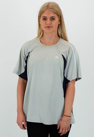 VINTAGE ADIDAS T-SHIRT