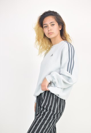 VINTAGE 90'S ADIDAS SWEATSHIRT
