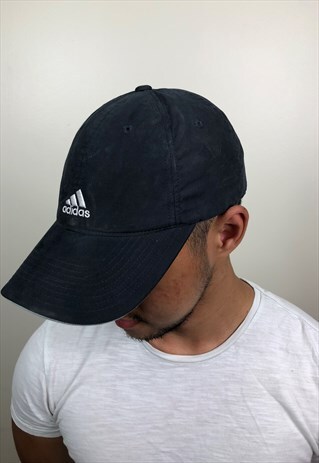 VINTAGE BLACK ADIDAS CAP