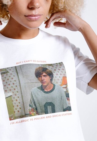 I'M ALLERGIC TO POLLEN AND SOCIAL SITUATIONS GRAPHIC T-SHIRT