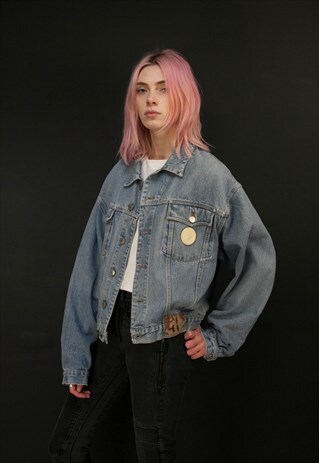 LIGHT WASH DENIM JACKET