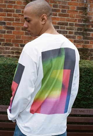 LONG SLEEVED WHITE T-SHIRT WITH LIGHT LEAK PRINT