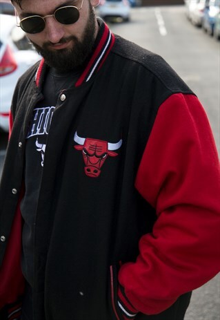 VINTAGE CHICAGO BULLS NBA BASKETBALL JACKET