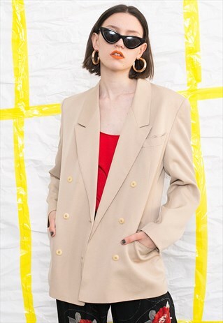 VINTAGE WOMAN'S BEIGE CLASSIC BLAZER