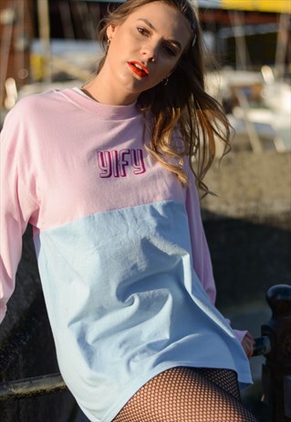 SPLIT TONE LONG SLEEVE T-SHIRT IN PASTEL WITH GRAPHIC LOGO