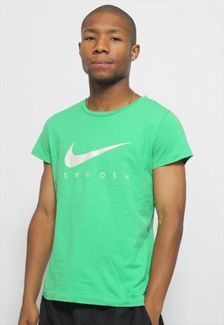 VINTAGE NIKE T-SHIRT