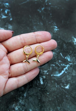 MERMAID TAIL CHARM HOOPS - GOLDEN