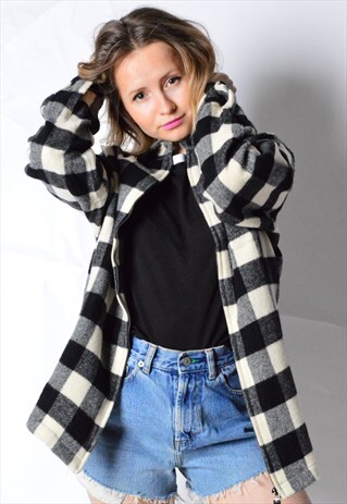 VINTAGE 90S THICK WOOL BLACK AND BEIGE CHECK ZIPPER SHIRT