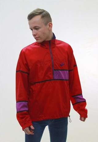 VINTAGE NIKE WINDBREAKER