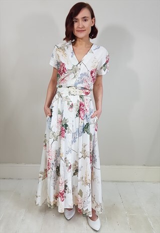 VINTAGE 90'S WHITE AND DEEP PINK FLORAL COTTON BUTTON DRESS