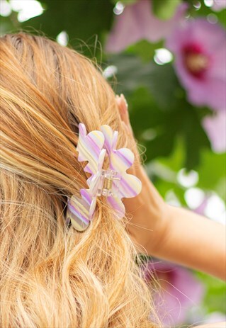 Lilac Wavy Cut Claw Hair Clip