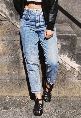 VINTAGE 90S BLUE HIGHWAISTED MOM JEANS