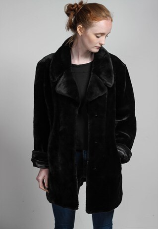 VINTAGE OVERSIZED FAUX FUR JACKET