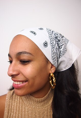 WHITE BANDANA SCARF