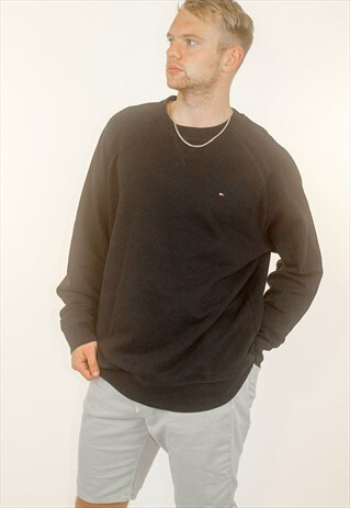 VINTAGE TOMMY HILFIGER SWEATSHIRT