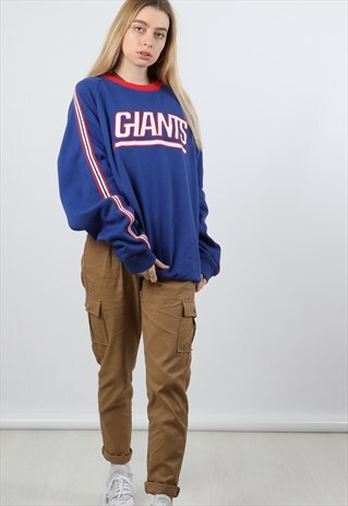 VINTAGE REEBOK XL BLUE EMBROIDERED SWEATSHIRT