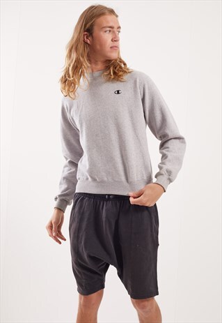 VINTAGE CHAMPION SWEATSHIRT
