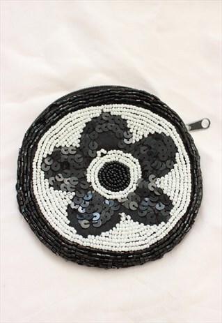 BLACK FLOWER EMBRODIERY COIN PURSE