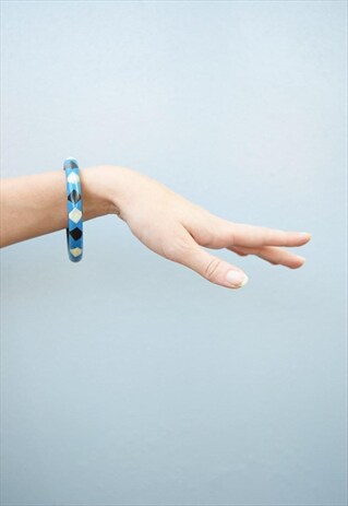 80'S ABSTRACT PATTERN PLASTIC BOHO FESTIVAL BRACELET