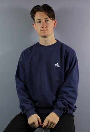 VINTAGE ADIDAS SWEATSHIRT IN NAVY WITH EMBROIDERED LOGO. SIZ