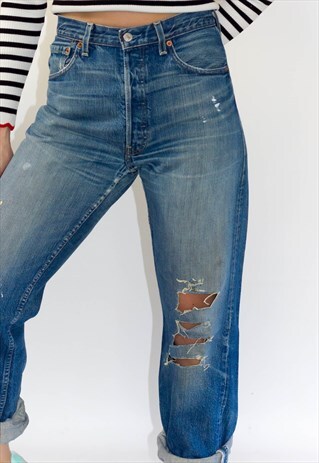 VINTAGE DISTRESSED 501 BOYFRIEND JEANS