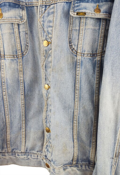 garment image