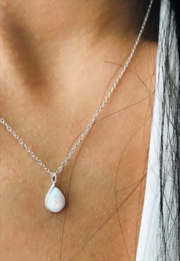 Simple Fire-snow Teardrop Opal Necklace Single, Dainty