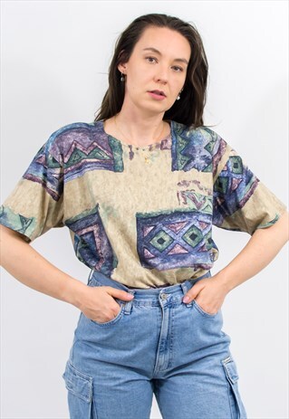 VINTAGE 90'S OVERSIZED T-SHIRT WITH SHOULDER PADS