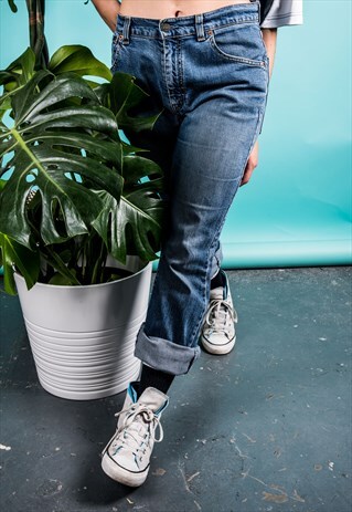 VINTAGE LEVI'S 525 BLUE MOM JEANS