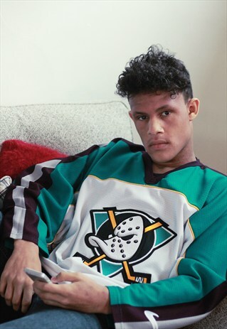 VINTAGE MIGHTY DUCKS ICE HOCKEY JERSEY