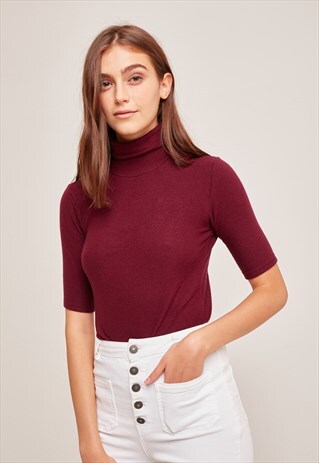 SUBDUED STONE RED TURTLENECK T-SHIRT