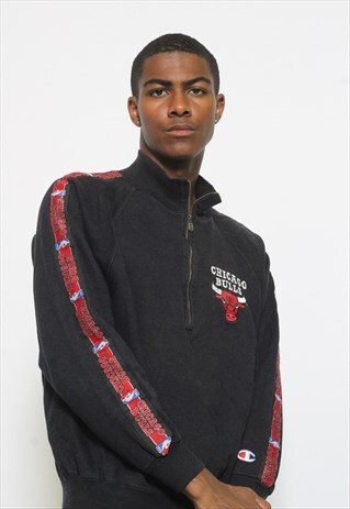 VINTAGE CHAMPION 1/4 ZIP CHICAGO BULLS TAPE LOGO SWEATSHIRT