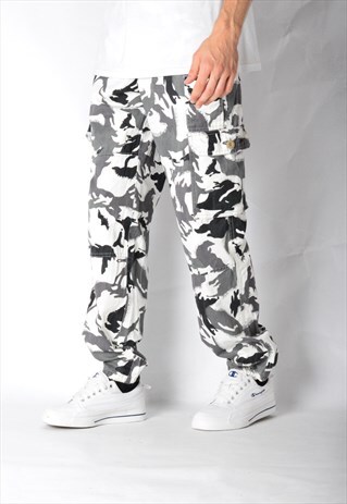 VINTAGE 90S GREY BEIGE CAMO CARGO PANTS