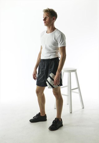 BLACK ADIDAS SPORT SHORTS / SUMMER LARGE SHORTS