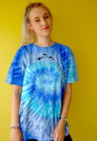 T-SHIRT /DRESS IN TIE DYE BLUE WITH ORCA EMBROIDERY