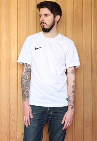 VINTAGE 1990S WHITE NIKE T-SHIRT