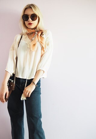 90'S VINTAGE EMBROIDERED LACE UP FRONT BOHEMIAN CREAM TOP