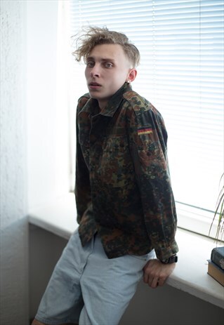 VINTAGE 80'S GREEN/BROWN CAMO MILITARY JACKET