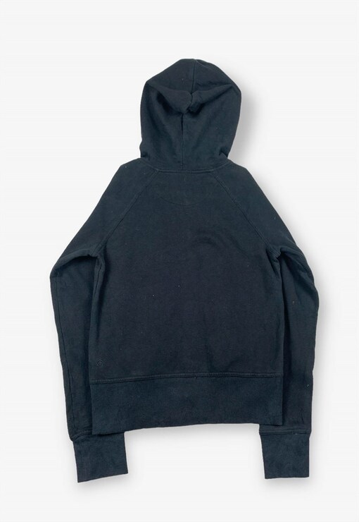 garment image