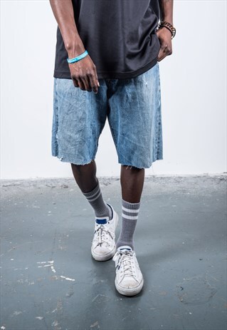 VINTAGE 1990S BLUE DENIM CUT OFF 501 LEVI'S SHORTS
