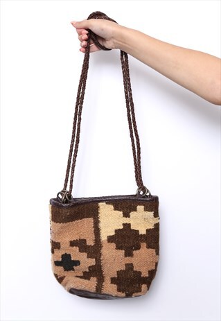 VINTAGE 90S BROWN TAPESTRY CARPER SHOULDER BAG
