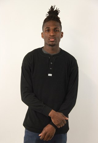 VINTAGE LEVI'S BLACK TSHIRT