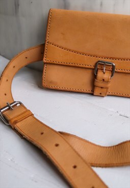 Vintage 90s Bum Bag in Tan Leather