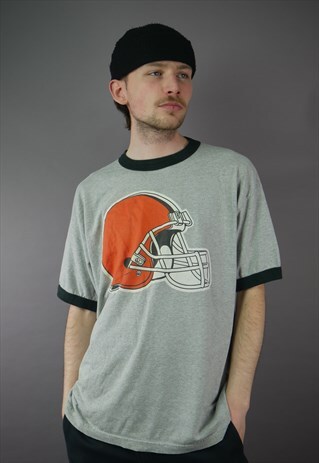 Vintage Cleveland Browns Helmet T-Shirt in Grey