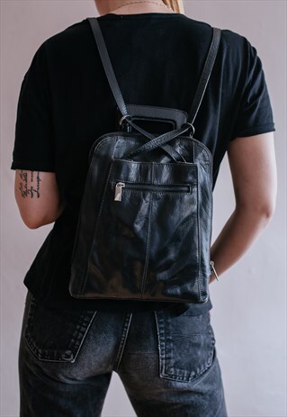 VINTAGE 90S BLACK SQUARE RUCKSACK