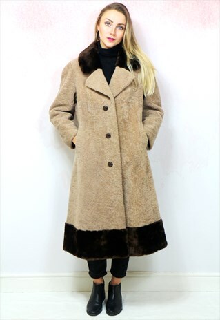 1970S VINTAGE BEIGE AND BROWN TEDDY BEAR FAUX FUR COAT