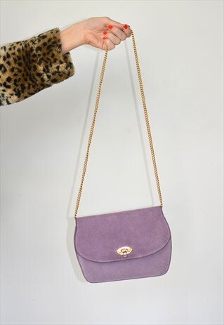 VINTAGE SMALL LILAC & GOLD CROSS BODY CHAIN BAG
